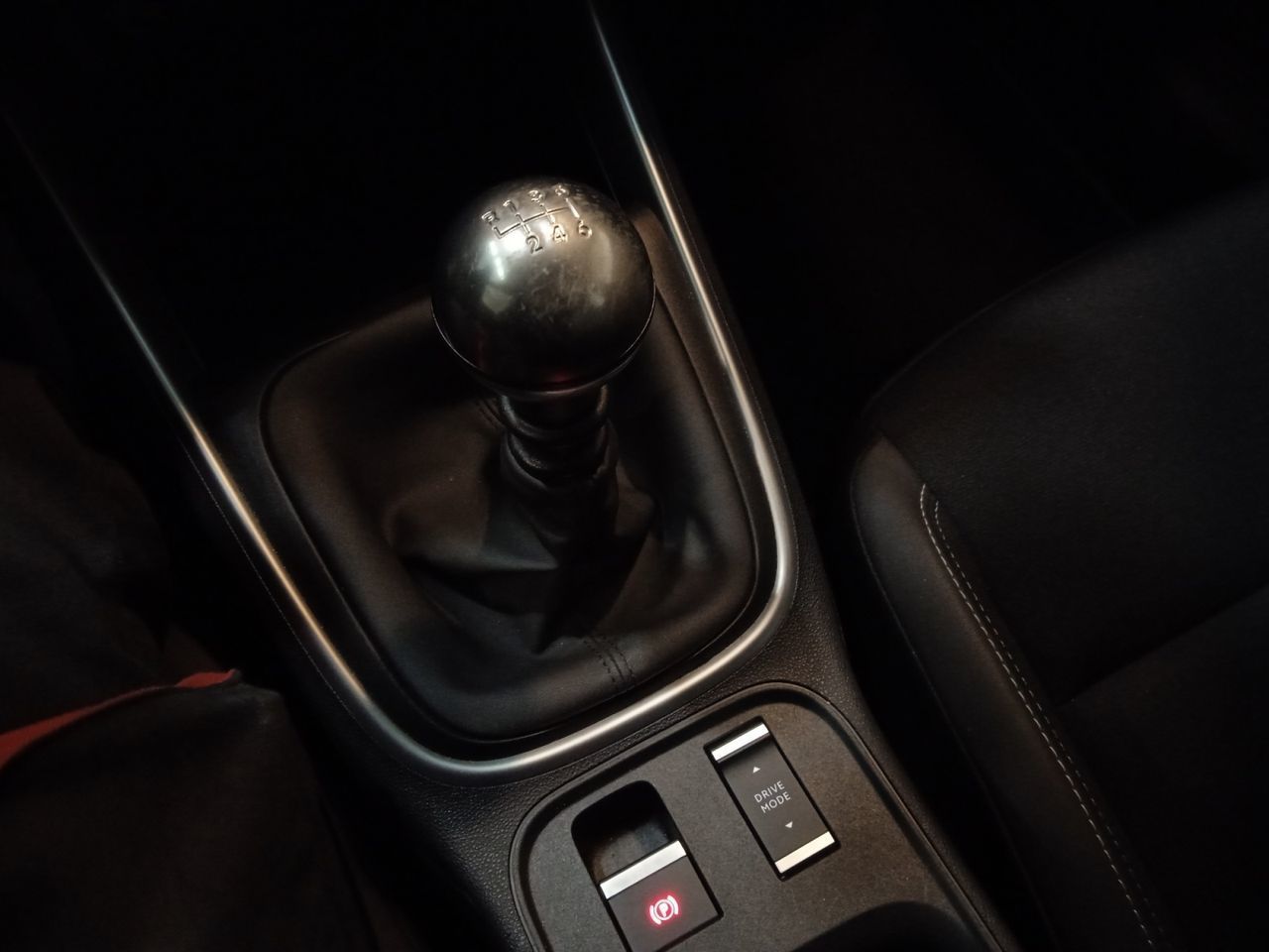 Jeep Avenger 1.2 G Altitude - foto 12