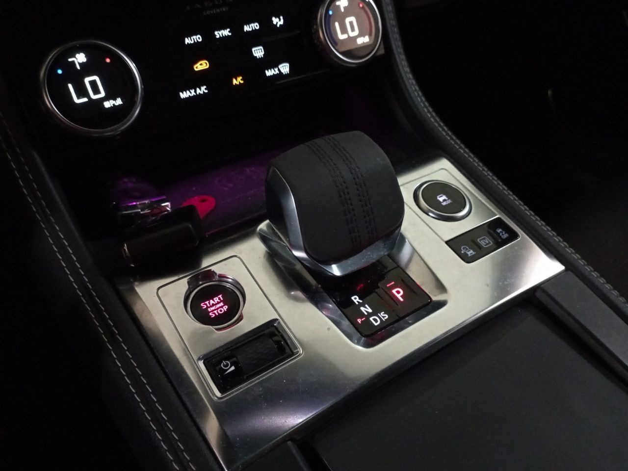 Jaguar F-Pace 2.0 I4 PHEV R-Dynamic S AWD - foto 12