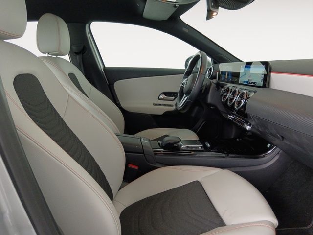 Mercedes-Benz Clase A 180 d - foto 10