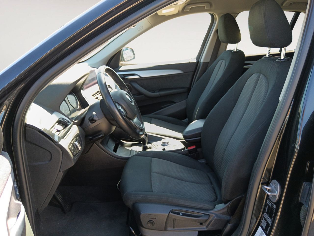 BMW X1 sDrive16d Business - foto 9