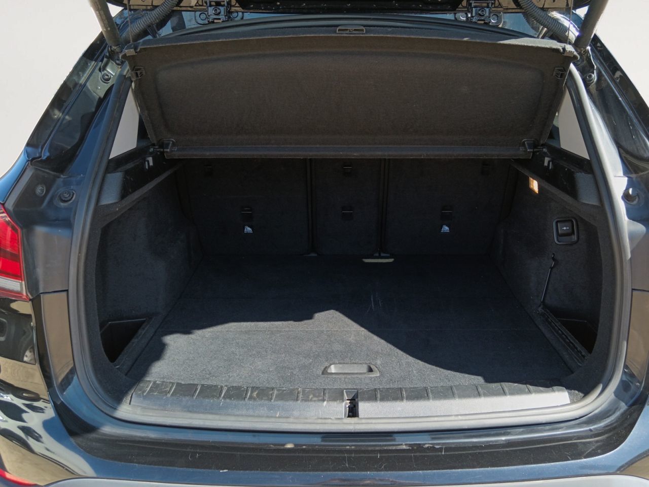 BMW X1 sDrive16d Business - foto 12