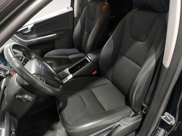 Volvo XC60 D3 Kinetic - foto 17