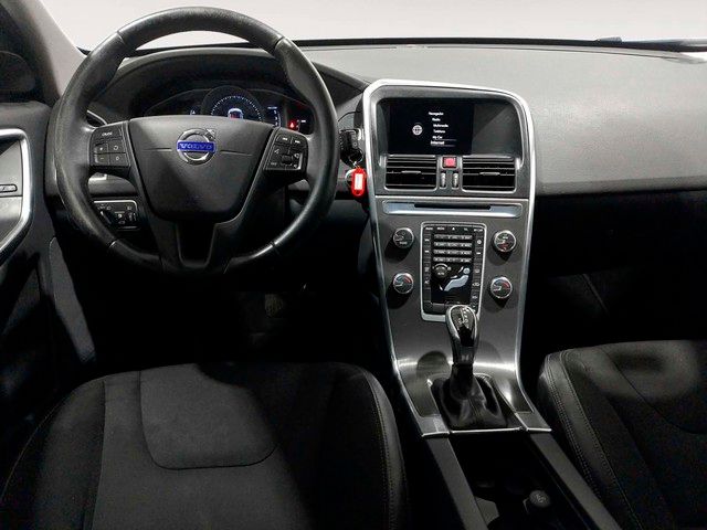 Volvo XC60 D3 Kinetic - foto 20