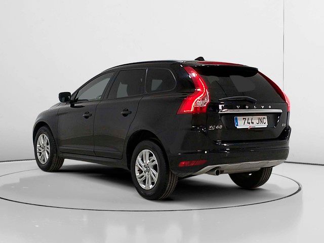 Volvo XC60 D3 Kinetic - foto 3