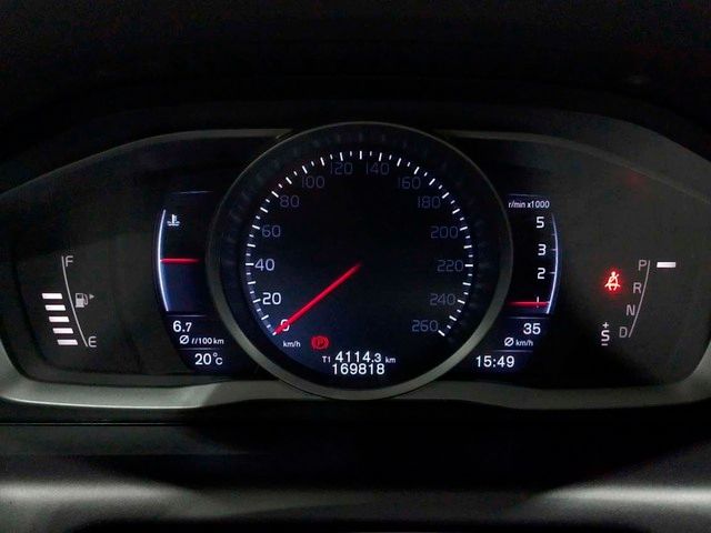 Volvo XC60 D3 Kinetic - foto 22
