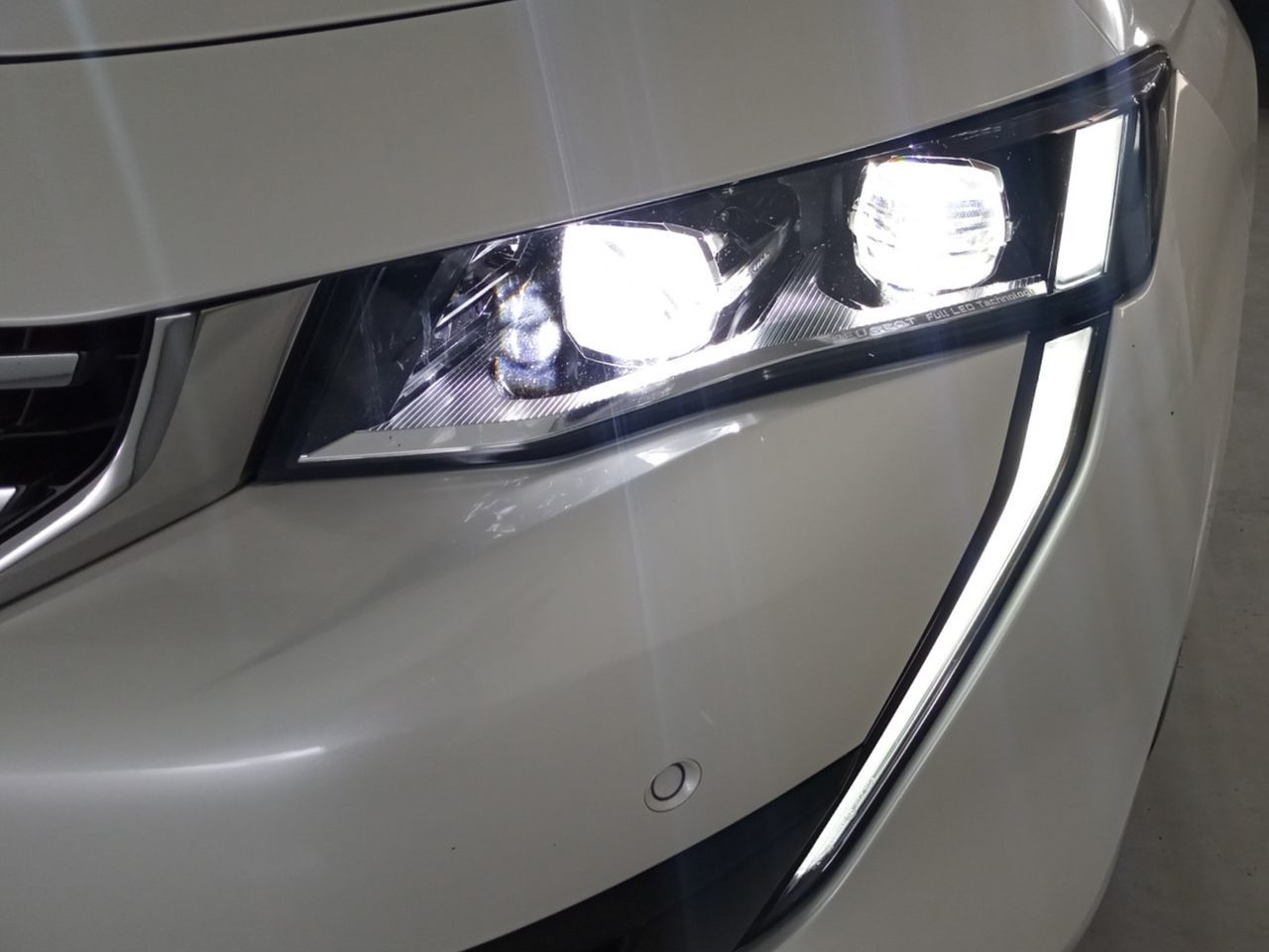 Peugeot 508 Hybrid 225 GT Pack e-EAT8 - foto 24