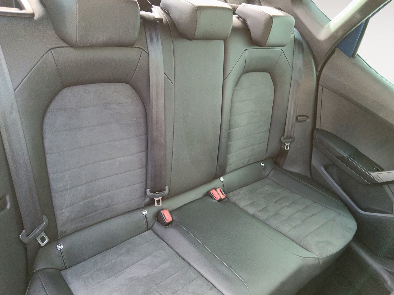 SEAT Arona 1.0 TSI Xperience - foto 10