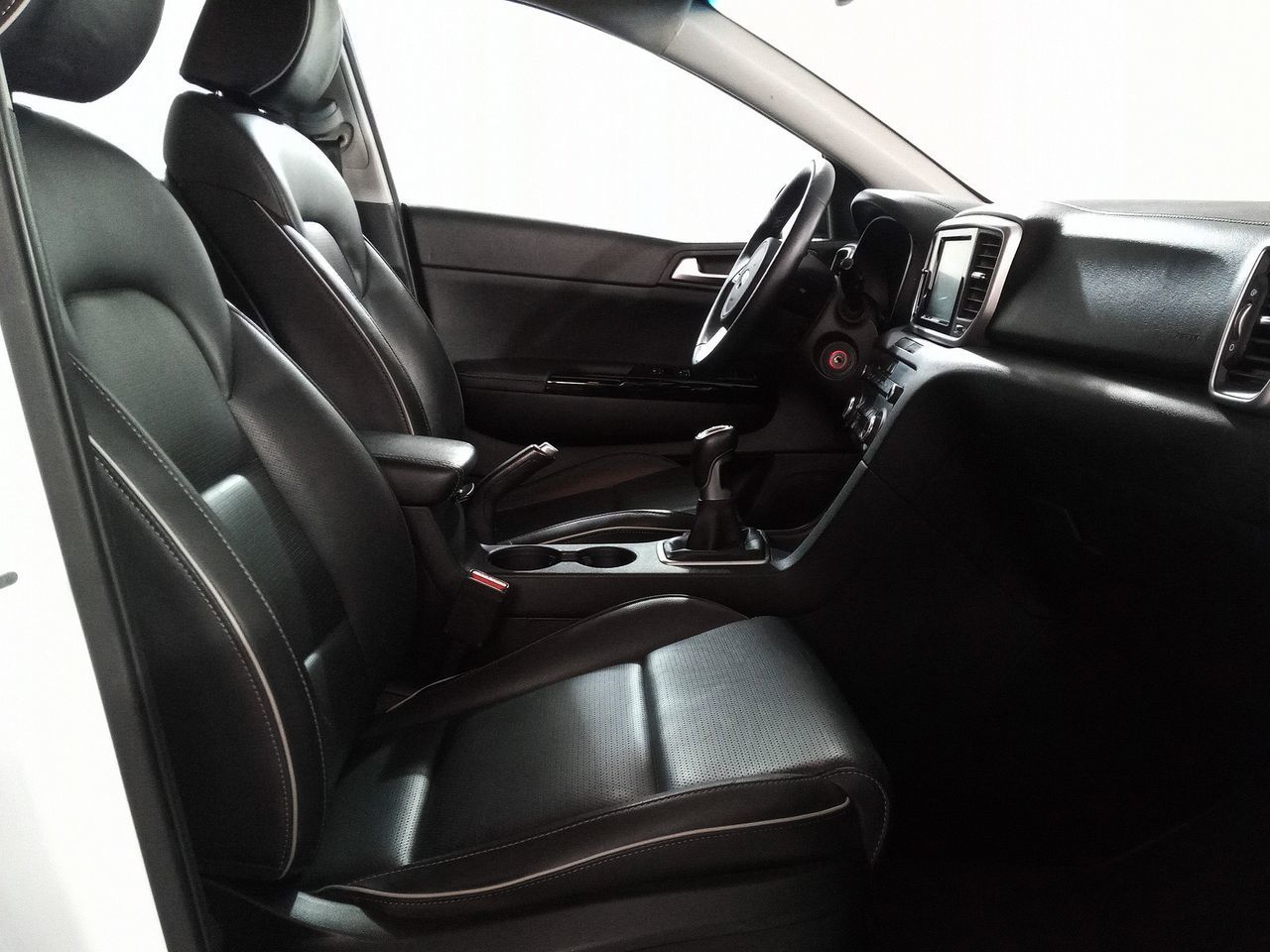 Kia Sportage 1.6 MHEV Business 4x2 - foto 10