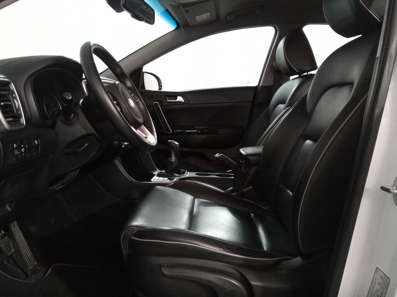 Kia Sportage 1.6 MHEV Business 4x2 - foto 8