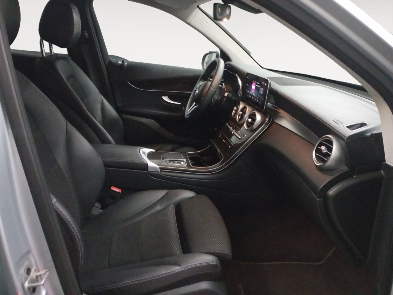 Mercedes-Benz GLC 300 e 4Matic - foto 12