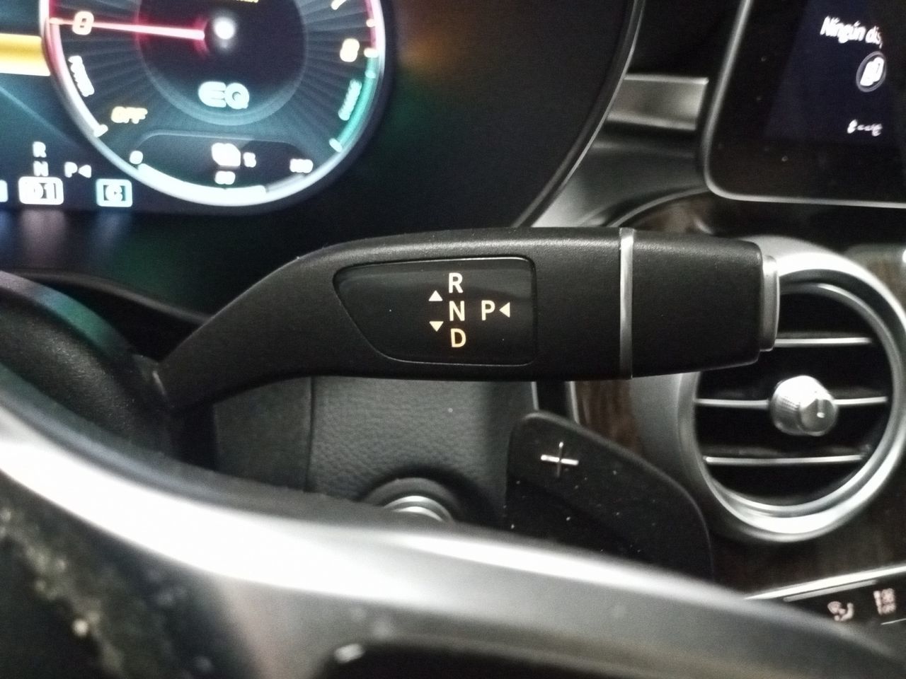 Mercedes-Benz GLC 300 e 4Matic - foto 14