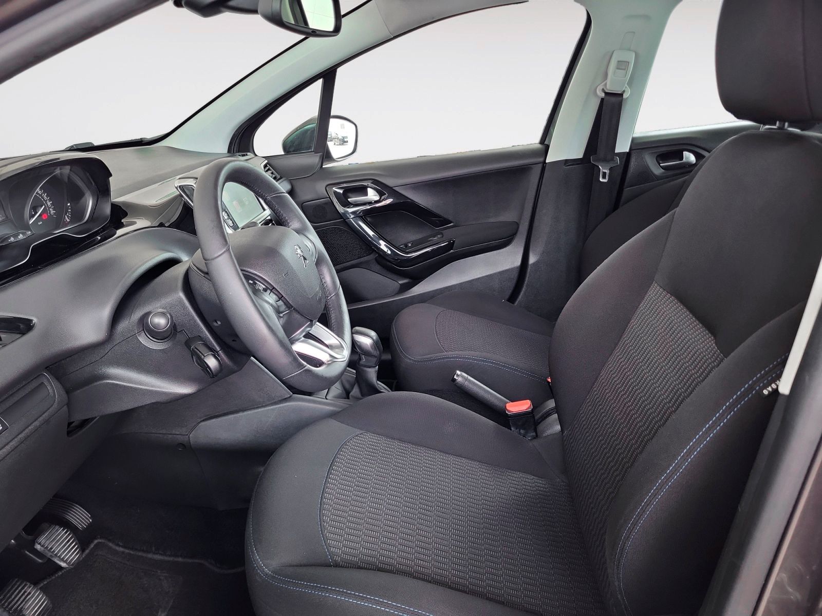 Peugeot 208 1.5 BlueHDi Signature - foto 10