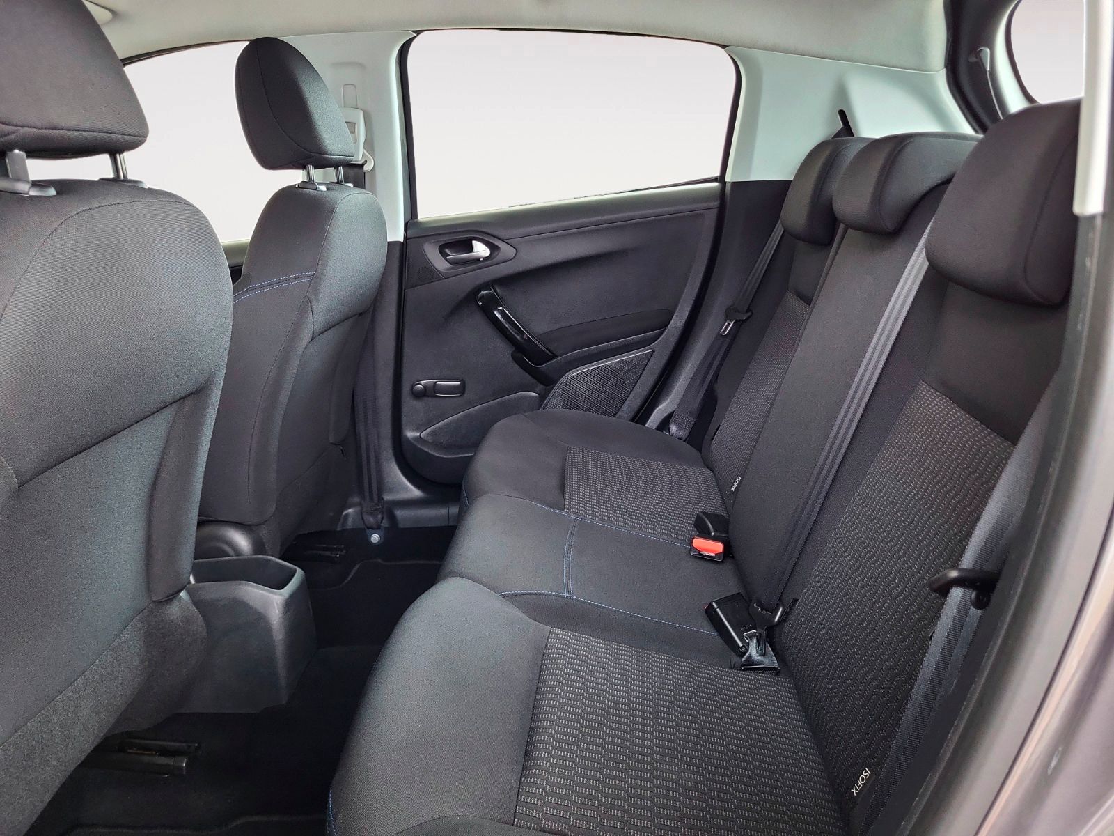 Peugeot 208 1.5 BlueHDi Signature - foto 11