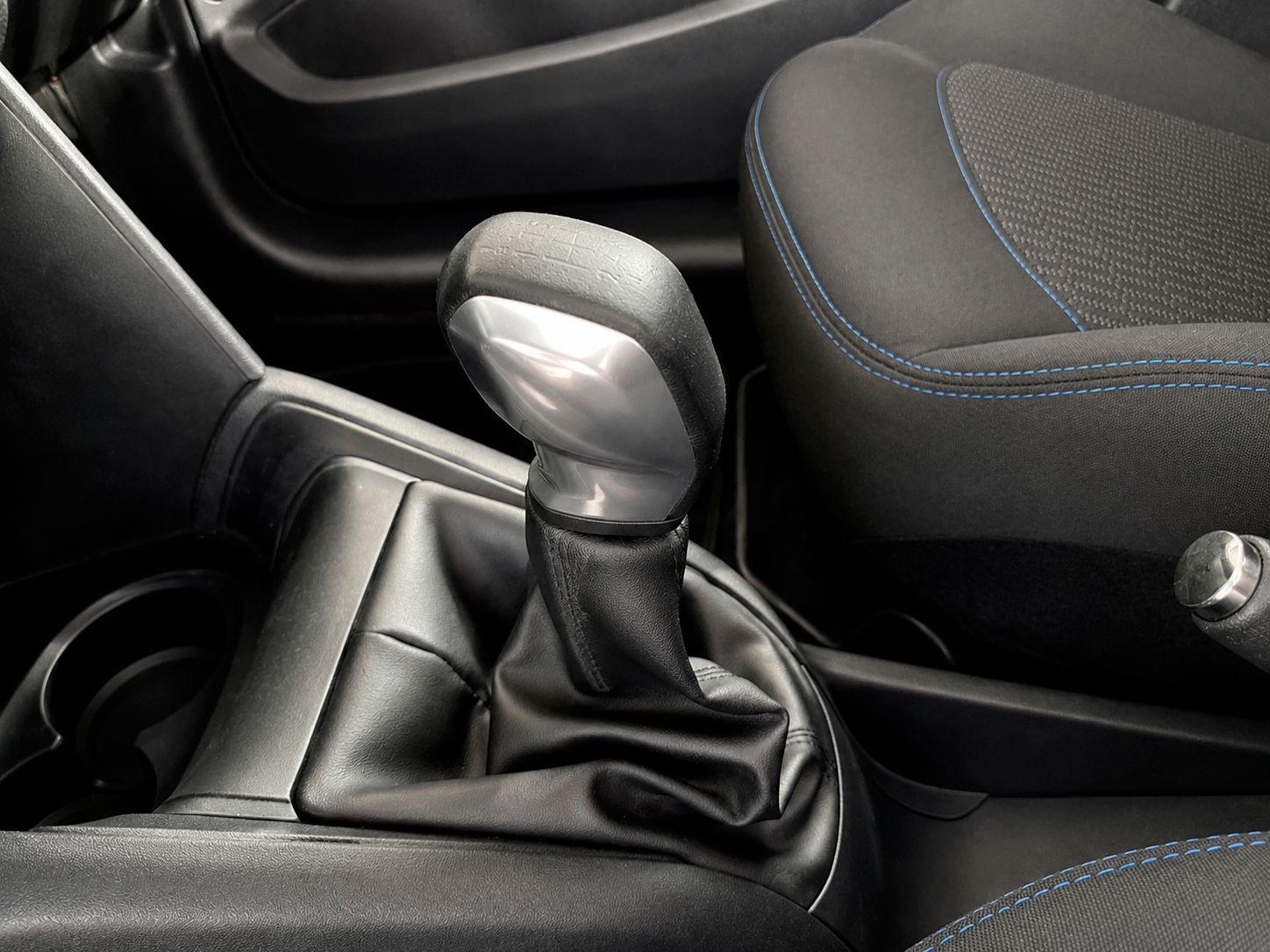 Peugeot 208 1.5 BlueHDi Signature - foto 14