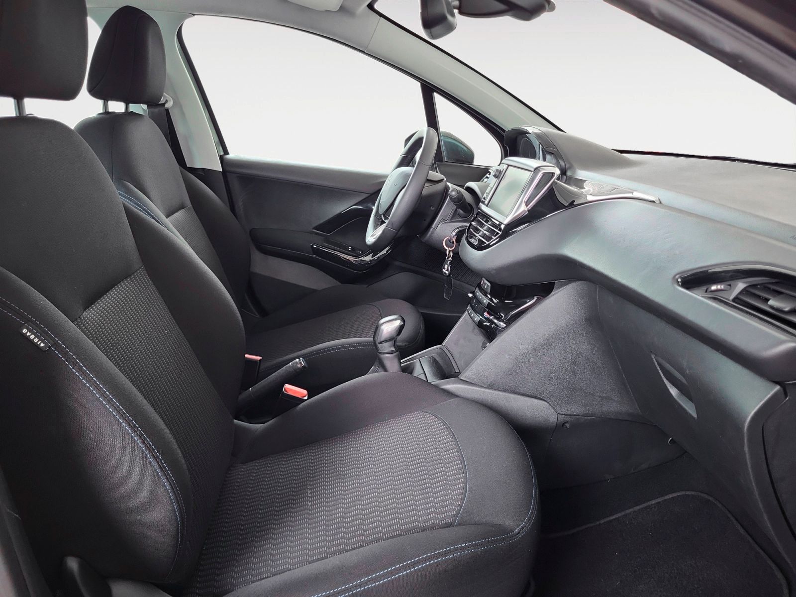 Peugeot 208 1.5 BlueHDi Signature - foto 12