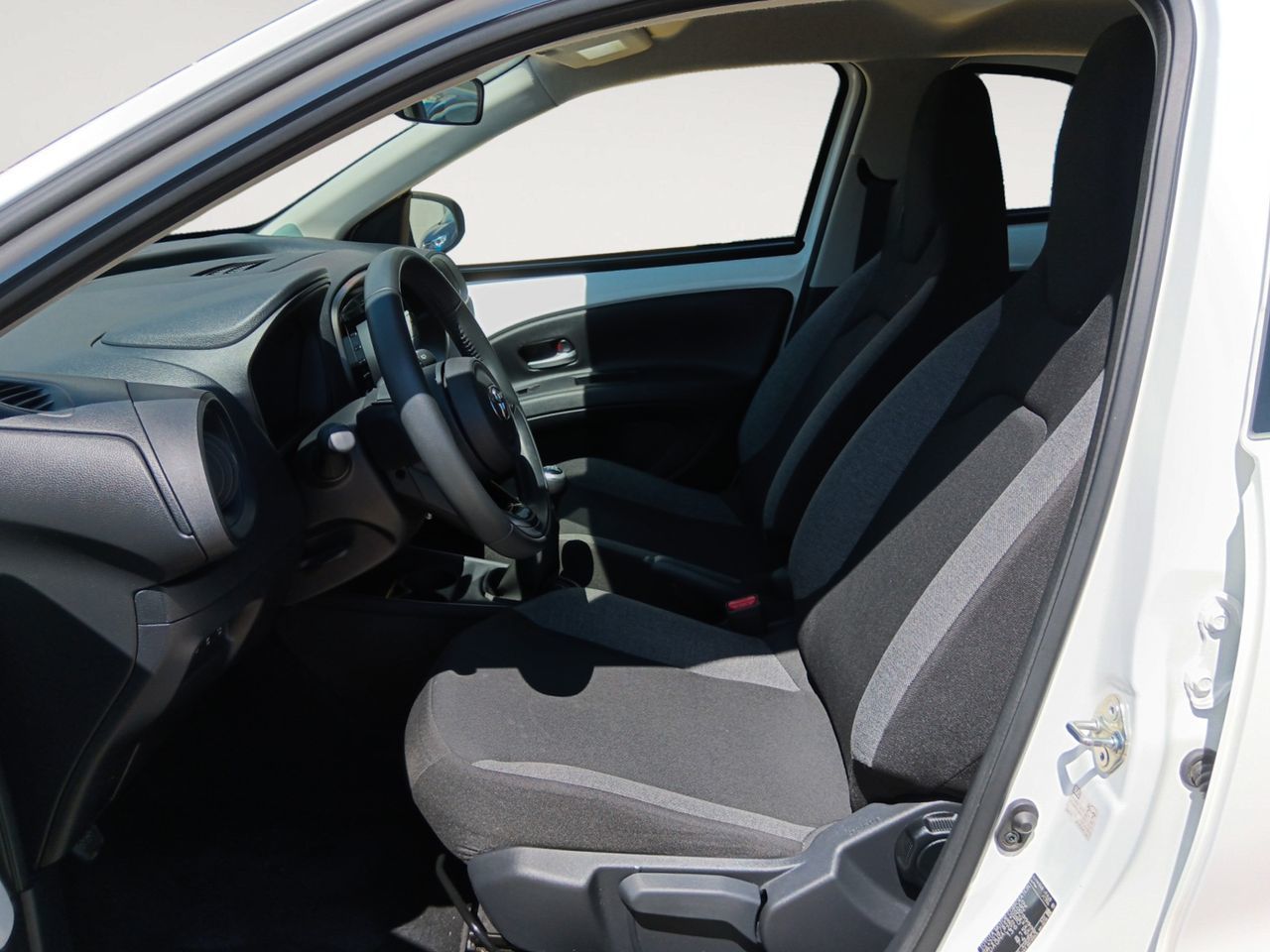 Toyota Aygo X 1.0 VVT-I Play - foto 8