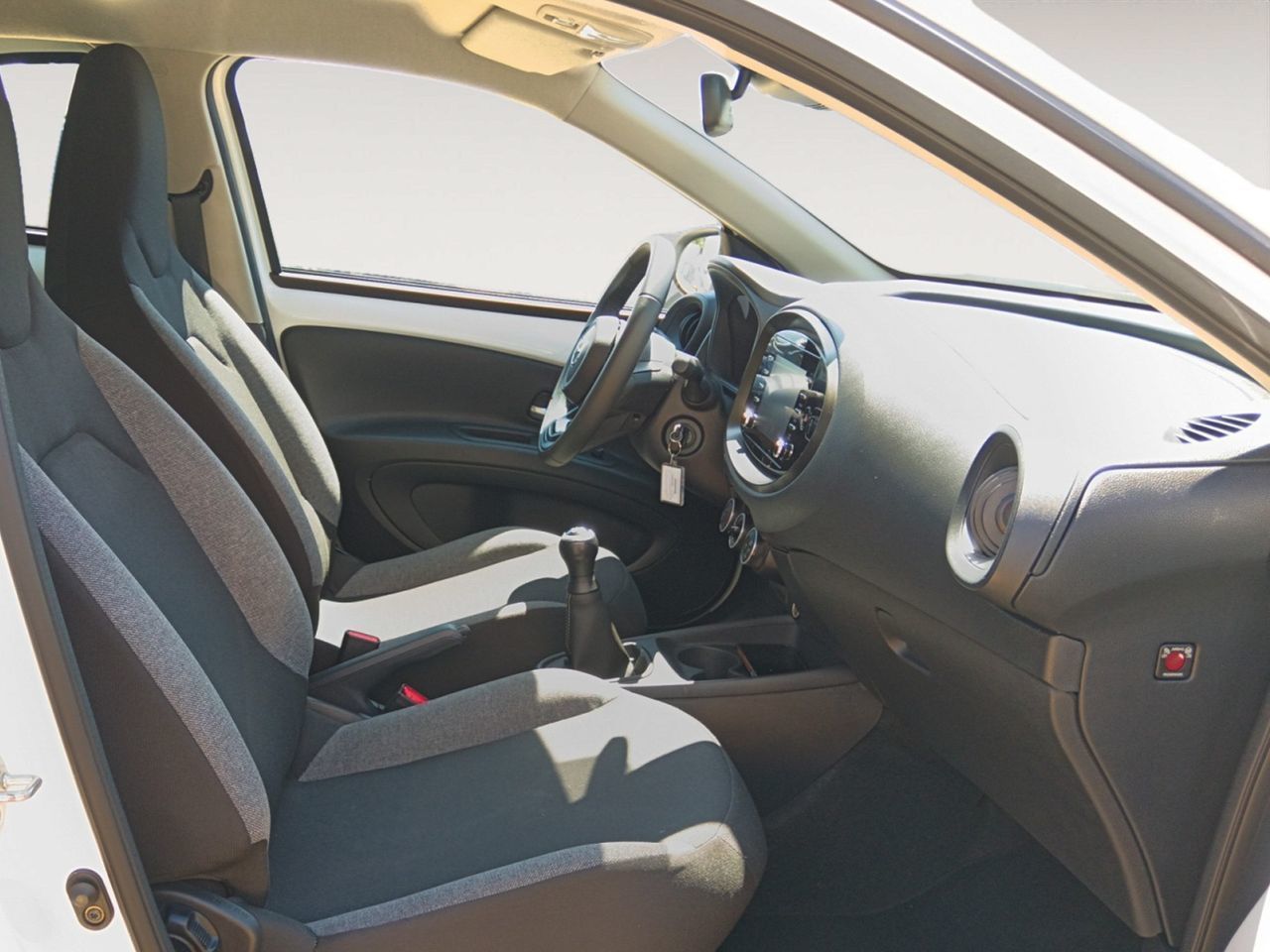 Toyota Aygo X 1.0 VVT-I Play - foto 10