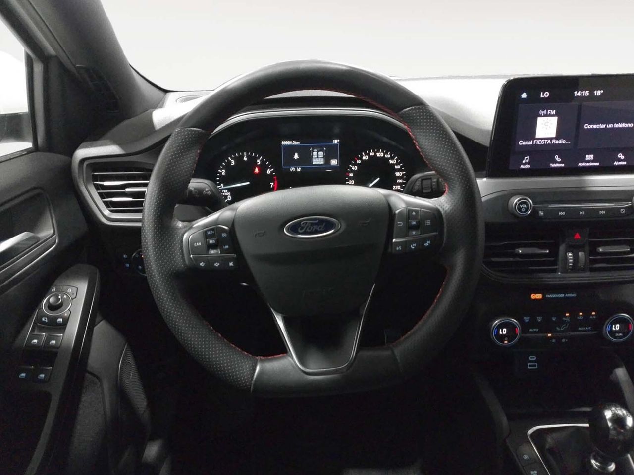 Ford Focus SportBreak 1.0 EcoBoost MHEV ST-Line - foto 10