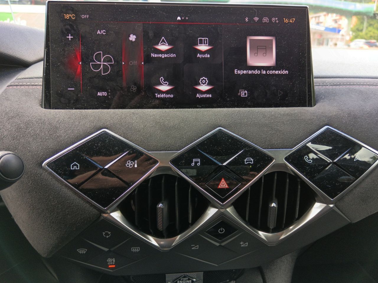 DS DS 3 Crossback BlueHDi Performance Line+ - foto 16