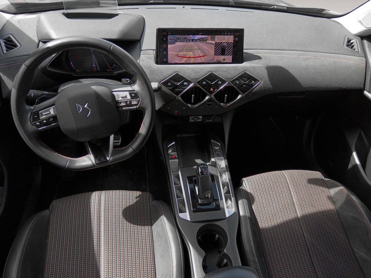 DS DS 3 Crossback BlueHDi Performance Line+ - foto 8