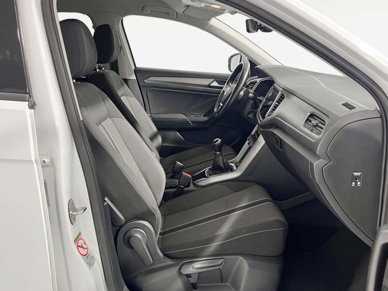 Volkswagen T-Roc Advance R-Line 1.0 TSI - foto 12