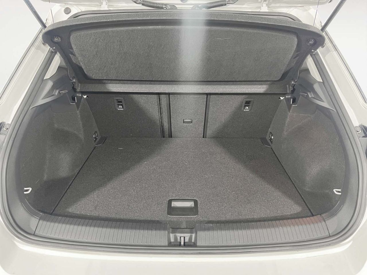 Volkswagen T-Roc Advance R-Line 1.0 TSI - foto 13
