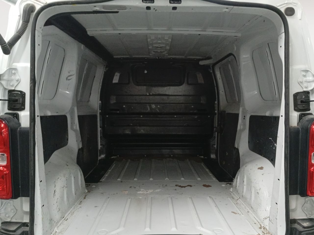 Fiat Scudo Furgon 1.5 BlueHDi L2 - foto 11