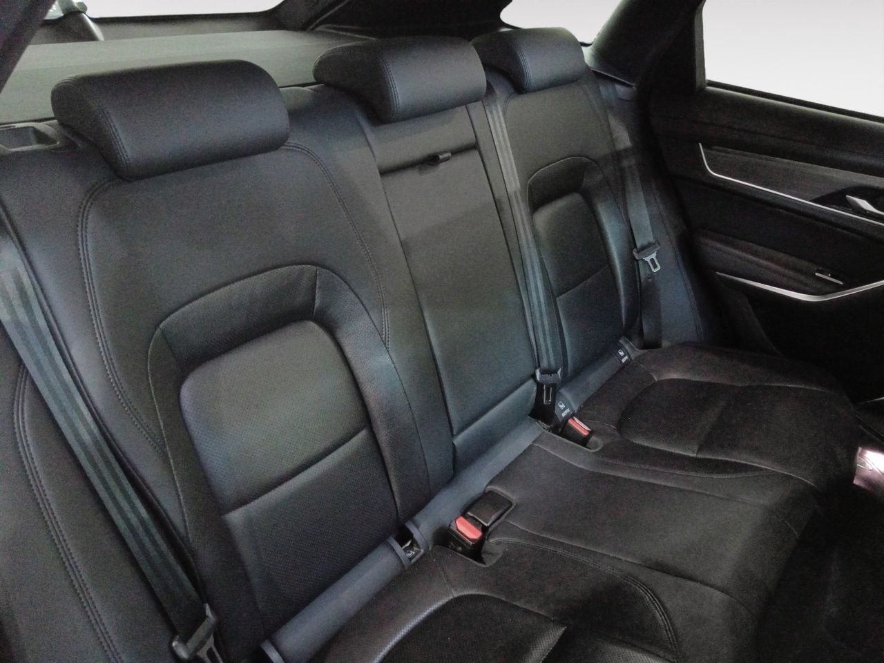 Jaguar F-Pace 2.0D l4 MHEV SE AWD - foto 10