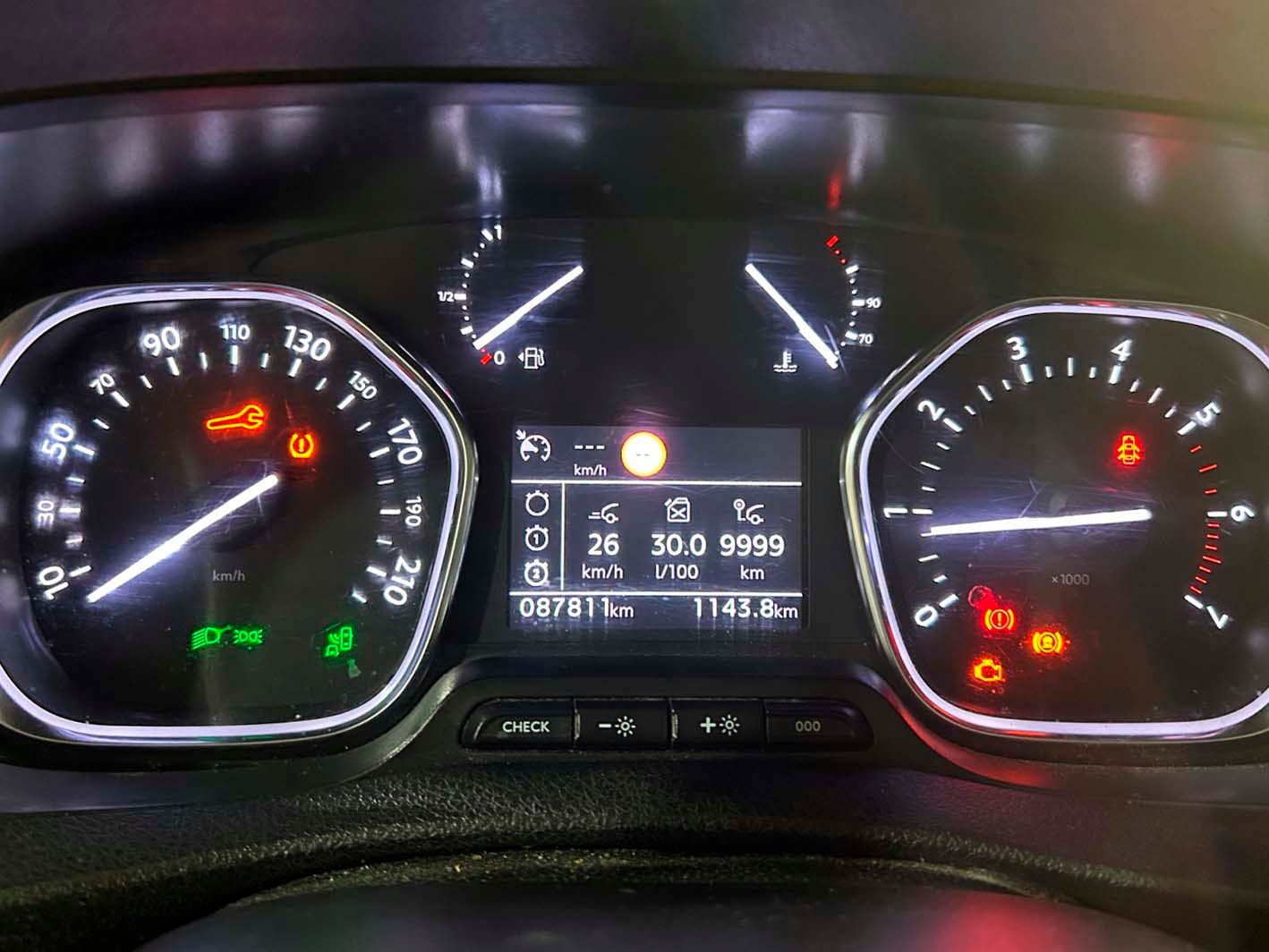 Citroën Jumpy Furgon BlueHDi 100 Talla XL - foto 13