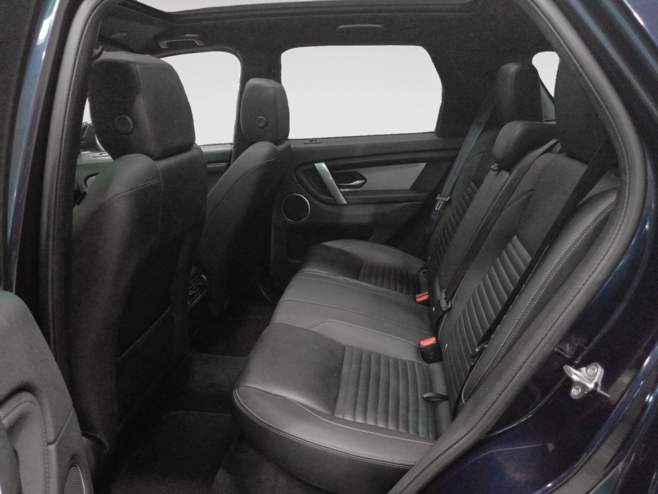 Land Rover Discovery Sport 2.0D TD4 MHEV R-Dynamic S AWD - foto 10