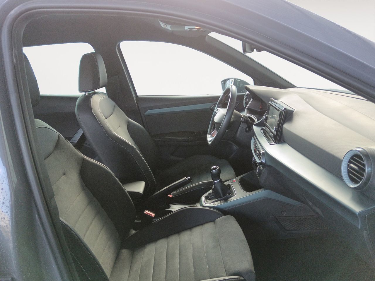 SEAT Arona 1.0 TSI Xperience - foto 11