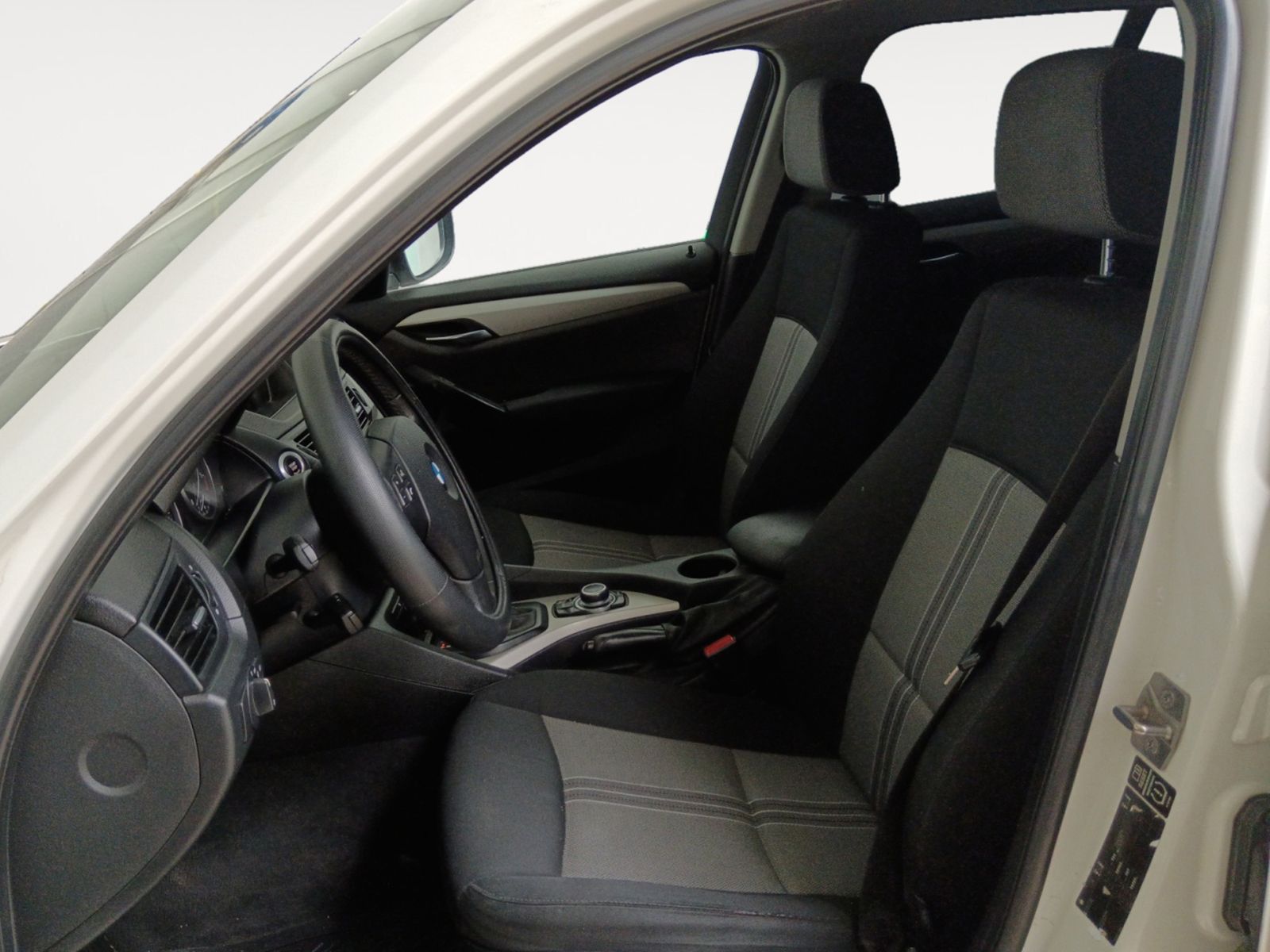 BMW X1 sDrive18d - foto 9