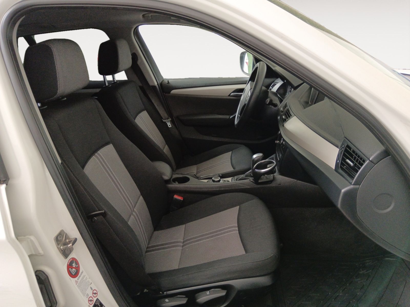 BMW X1 sDrive18d - foto 11
