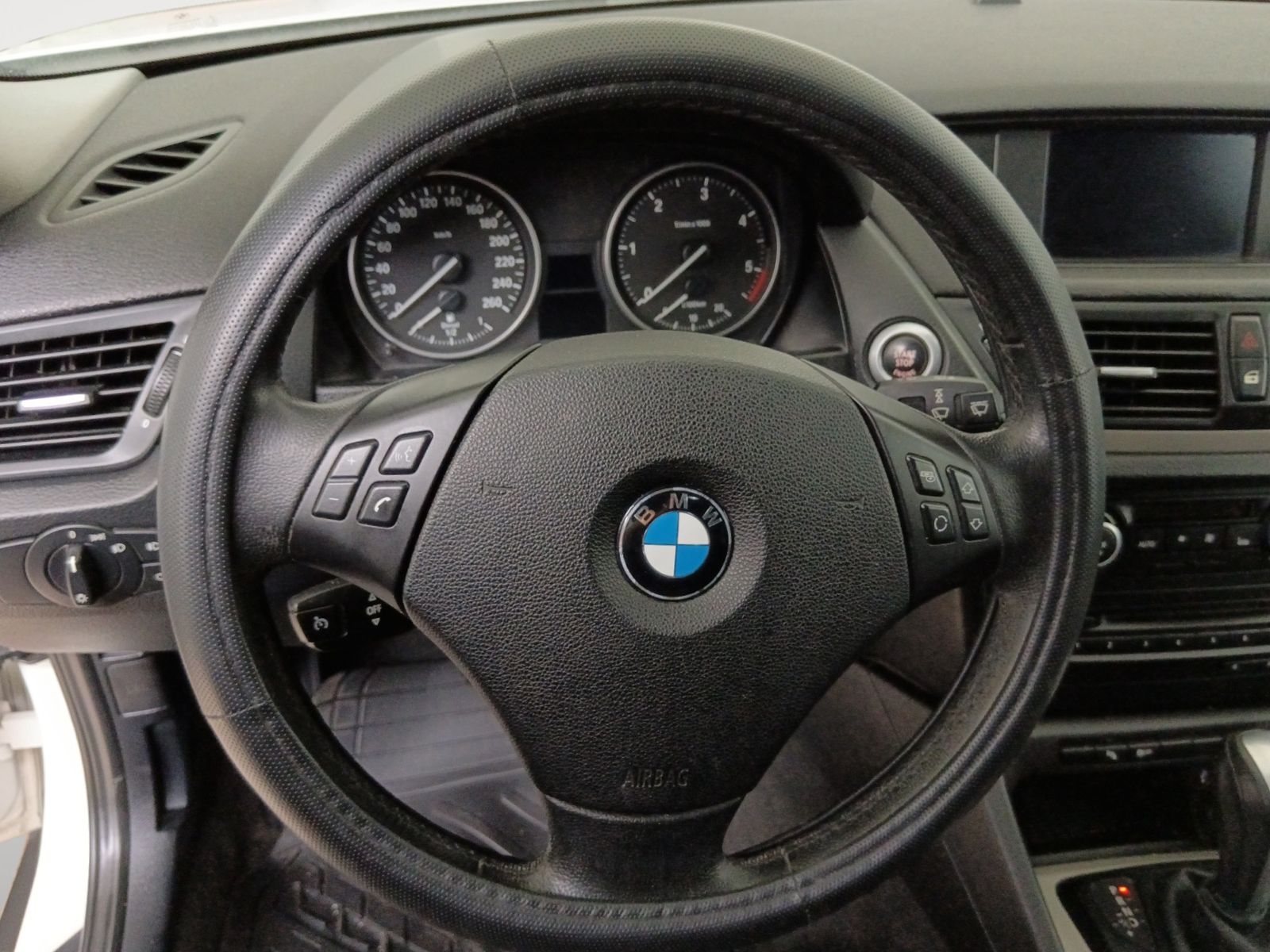 BMW X1 sDrive18d - foto 8