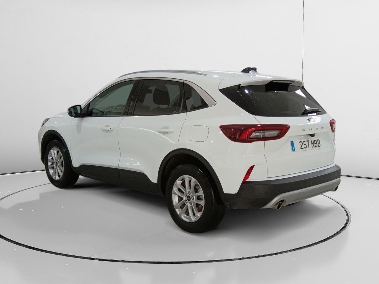 Ford Kuga 1.5 EcoBoost Titanium 4x2 - foto 4