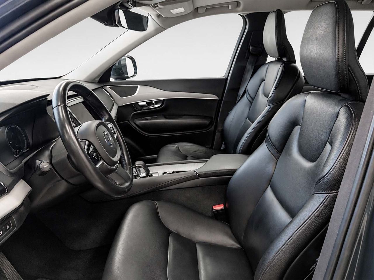 Volvo XC90 T8 Core Recharge AWD - foto 11