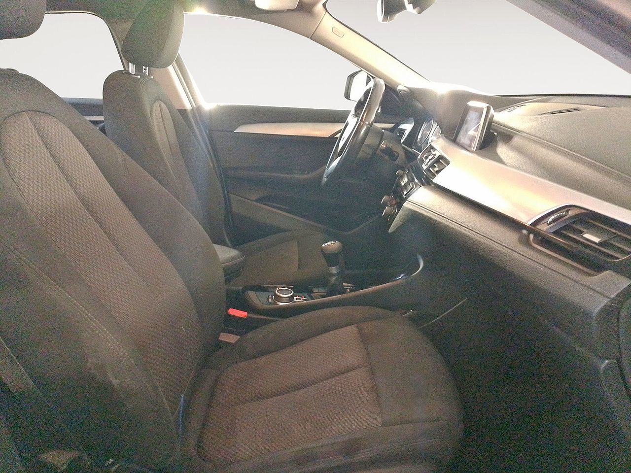 BMW X2 sDrive18d - foto 11