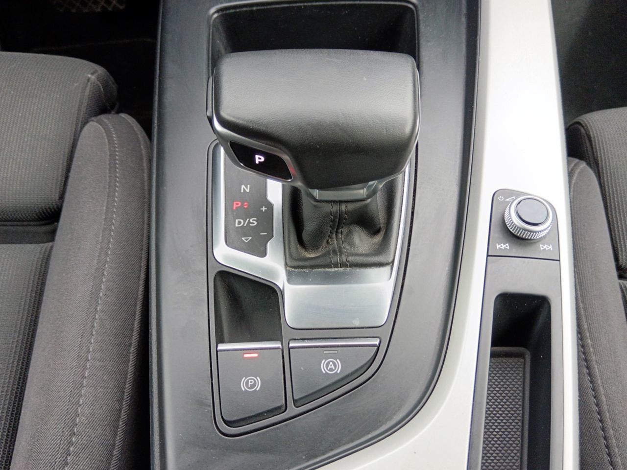 Audi A4 Allroad 40 TDI quattro S tronic - foto 13