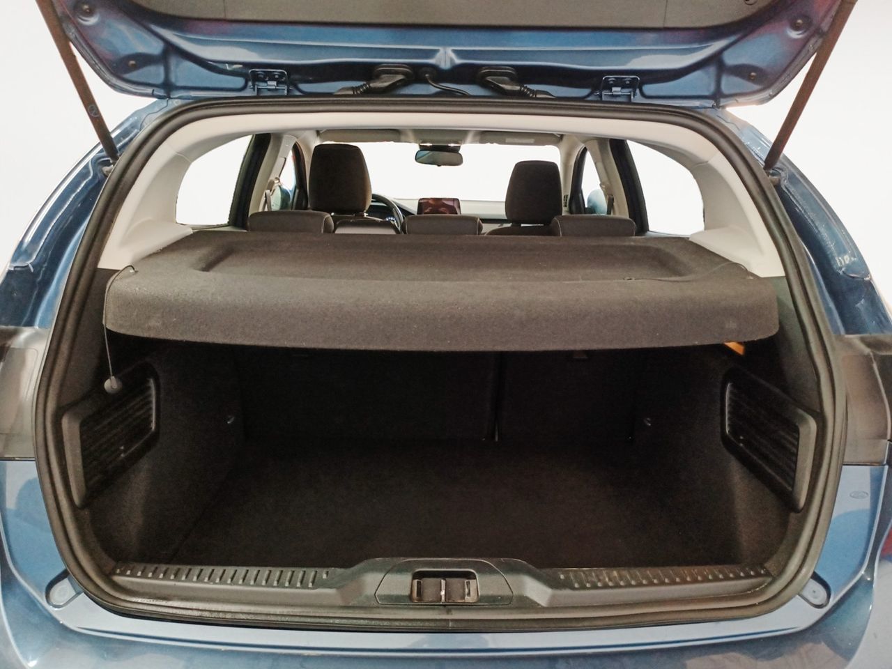 Ford Focus 1.5 EcoBlue Trend+ - foto 12