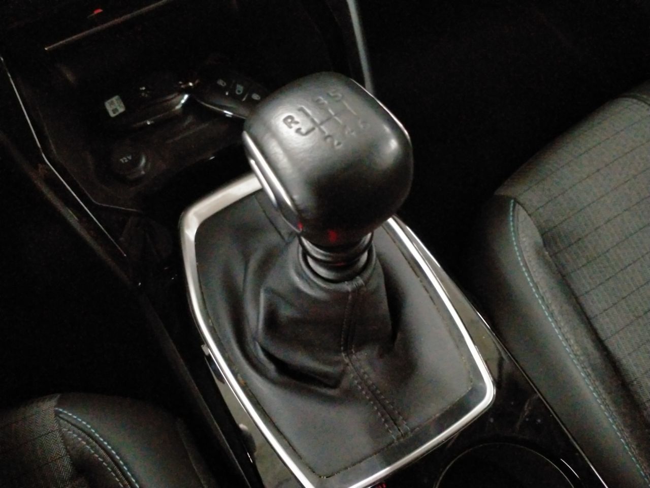 Peugeot 2008 PureTech 130 Allure Pack - foto 13