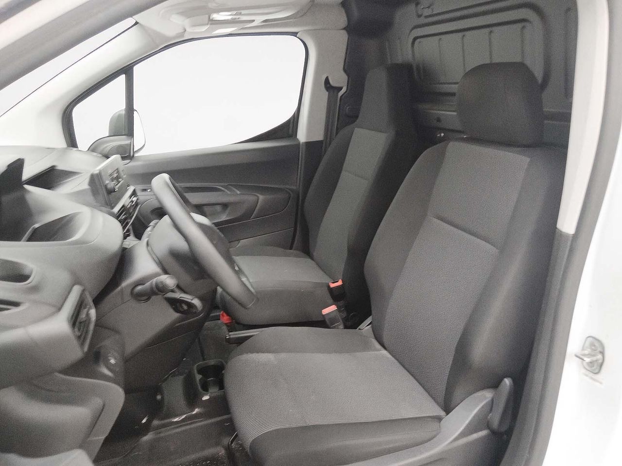 Peugeot Partner Furgon BlueHDi 100 Pro Standard 600kg - foto 9