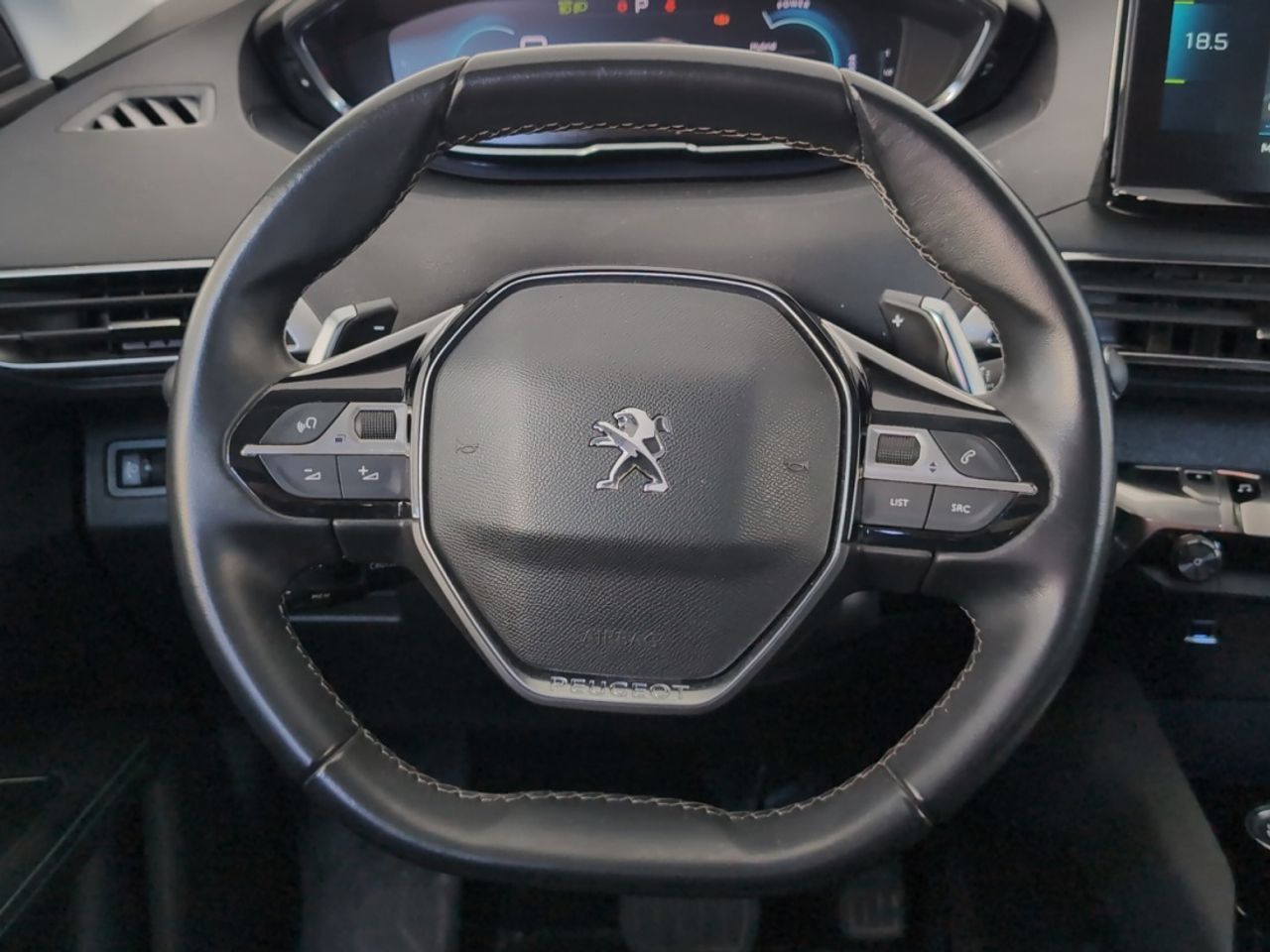 Peugeot 3008 Hybrid 300 Allure Pack e-EAT8 - foto 9