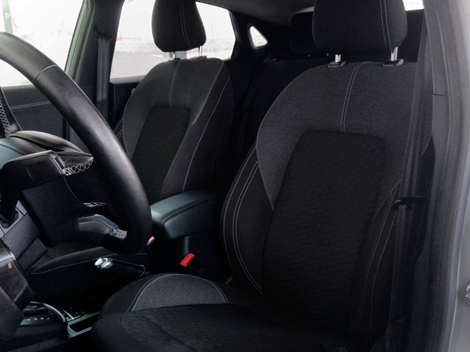 Ford Puma 1.0 EcoBoost MHEV Titanium - foto 23
