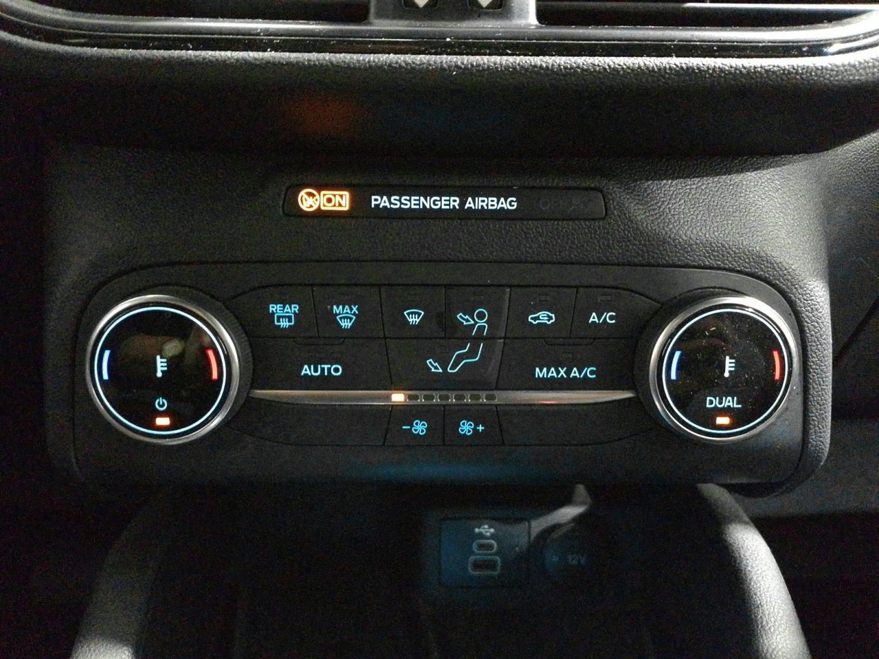 Ford Kuga 2.5 Duratec PHEV ST-Line - foto 19