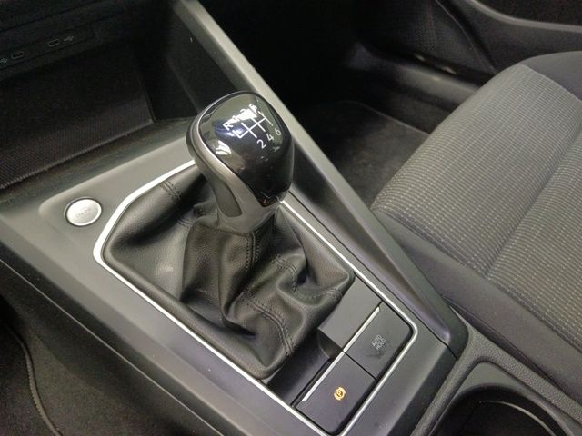 Volkswagen Golf 2.0 TDI - foto 13
