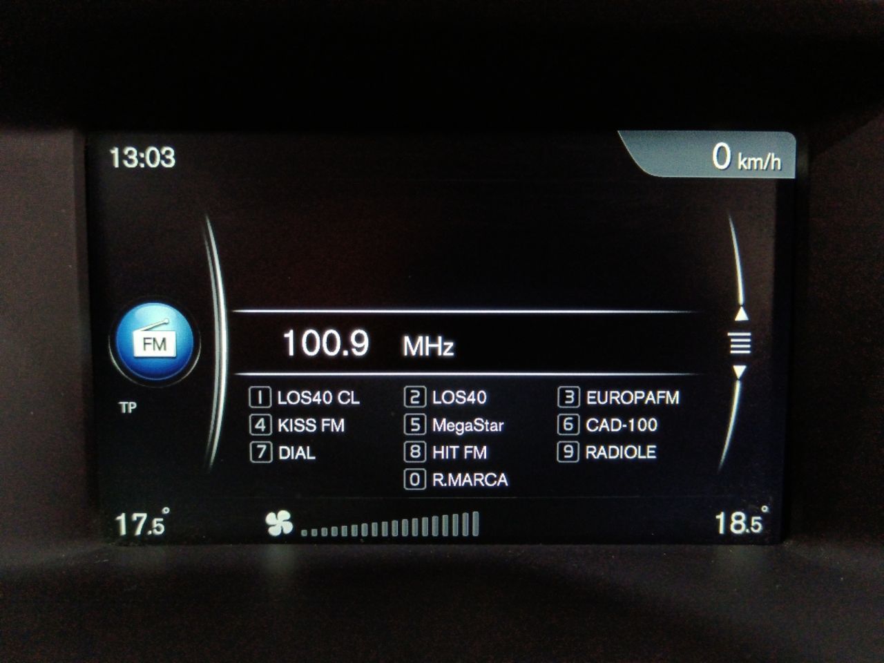 Volvo V60 D4 Momentum - foto 16
