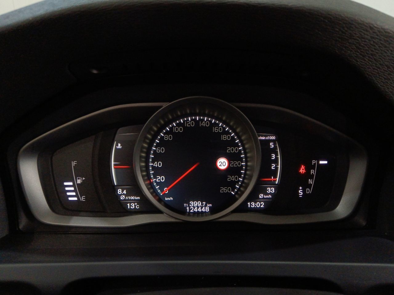 Volvo V60 D4 Momentum - foto 14