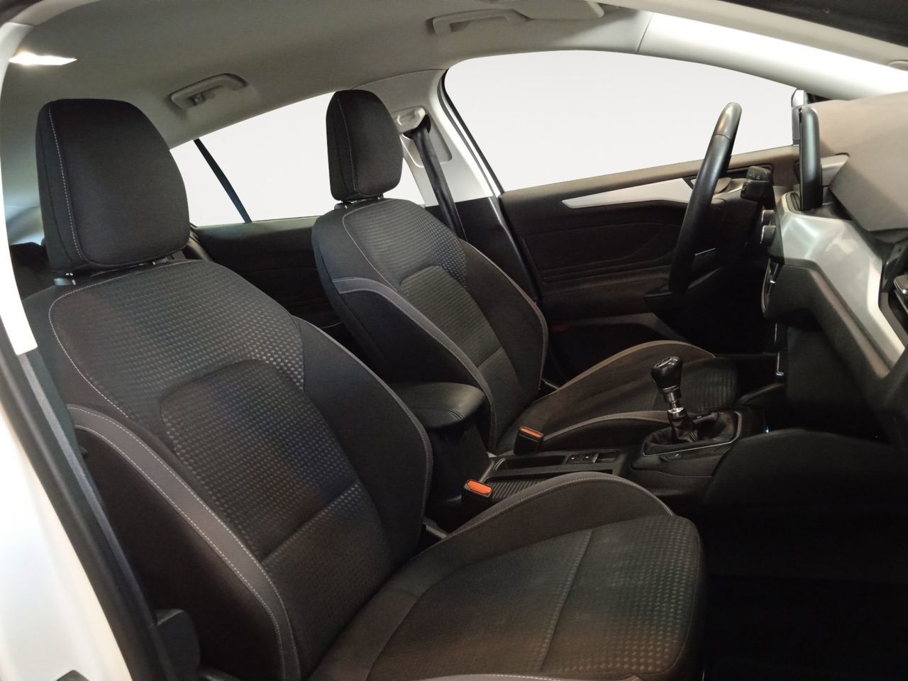 Ford Focus 1.5 EcoBlue Trend+ - foto 11