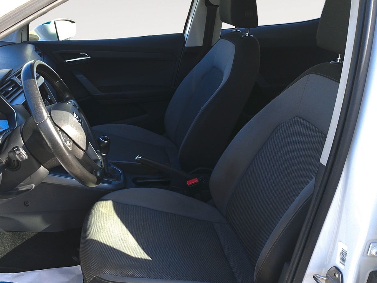 SEAT Arona 1.6 TDI Ecomotive Style - foto 9