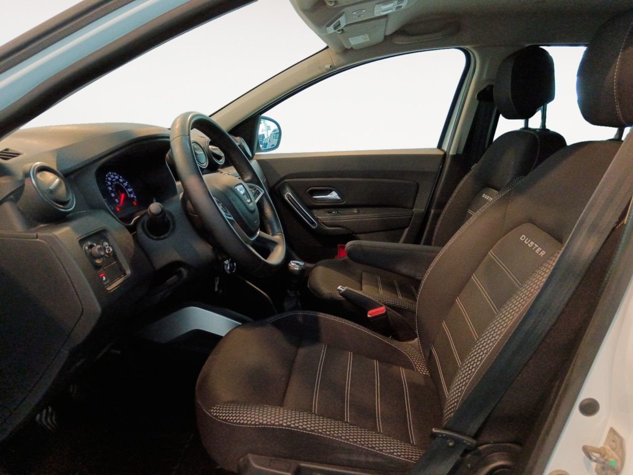Dacia Duster 1.6 GLP Prestige 4x2 - foto 9